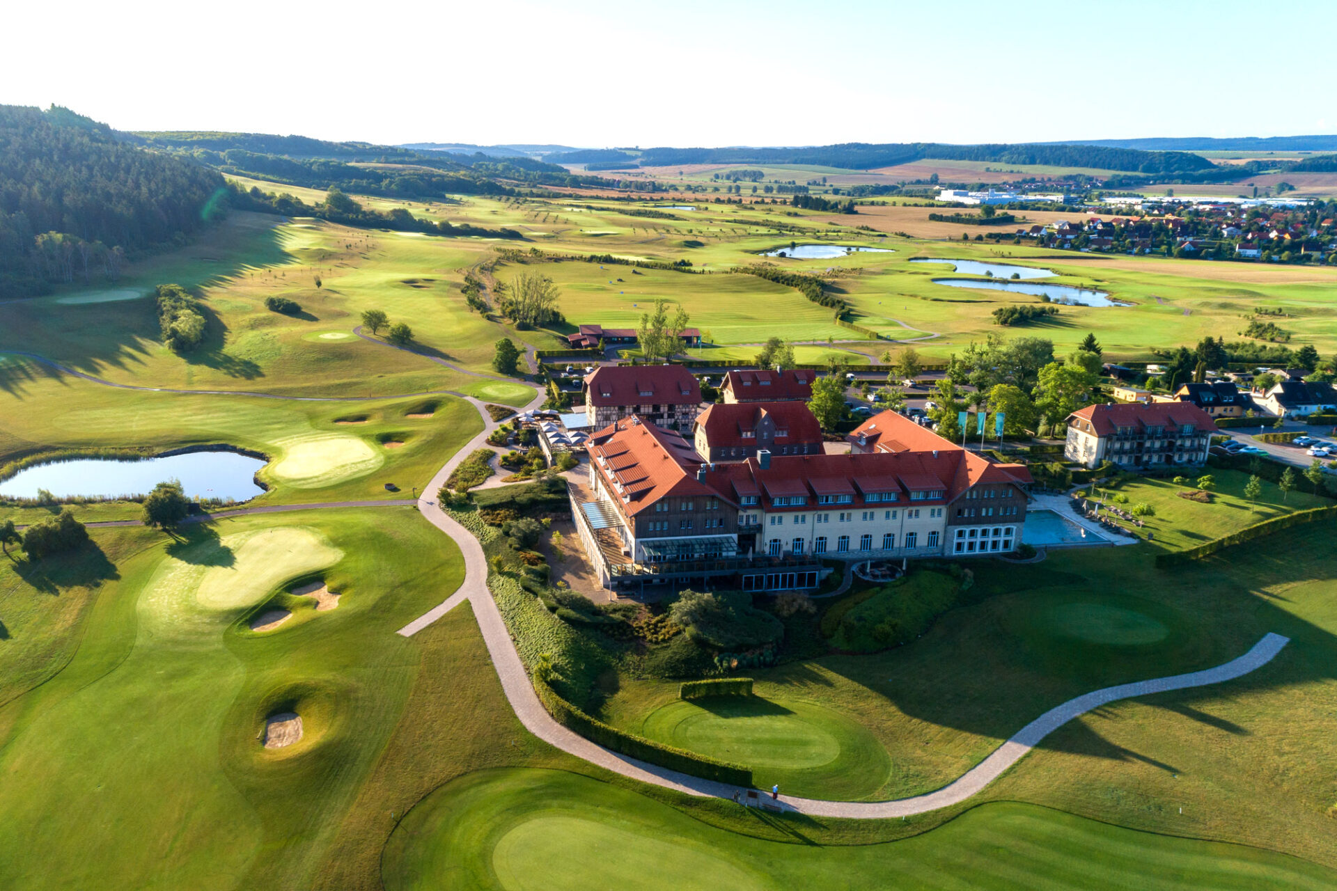 Blick-auf-das-Golfhotel-weimarer-land Golfresort Weimarer Land